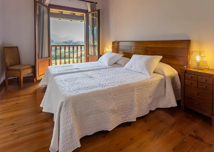 Villa El Jardin Del Erizo – Jardín Y Vistas A La Sierra Llanes