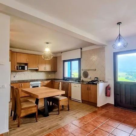 El Jardin Del Erizo - Montana, Vistas Y Playa يانس