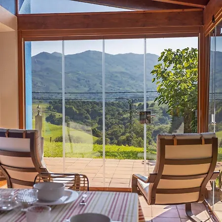 El Jardin Del Erizo - Jardin Y Vistas A La Sierra Llanes