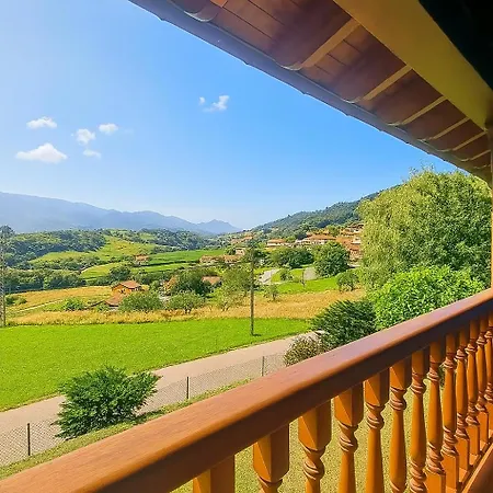 El Jardin Del Erizo – Jardín Y Vistas A La Sierra Villa Llanes