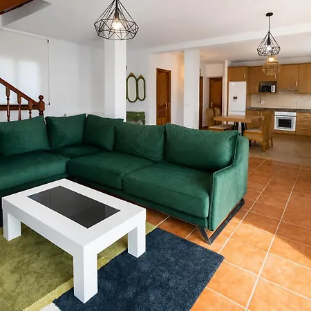 Villa El Jardin Del Erizo – Jardín Y Vistas A La Sierra *